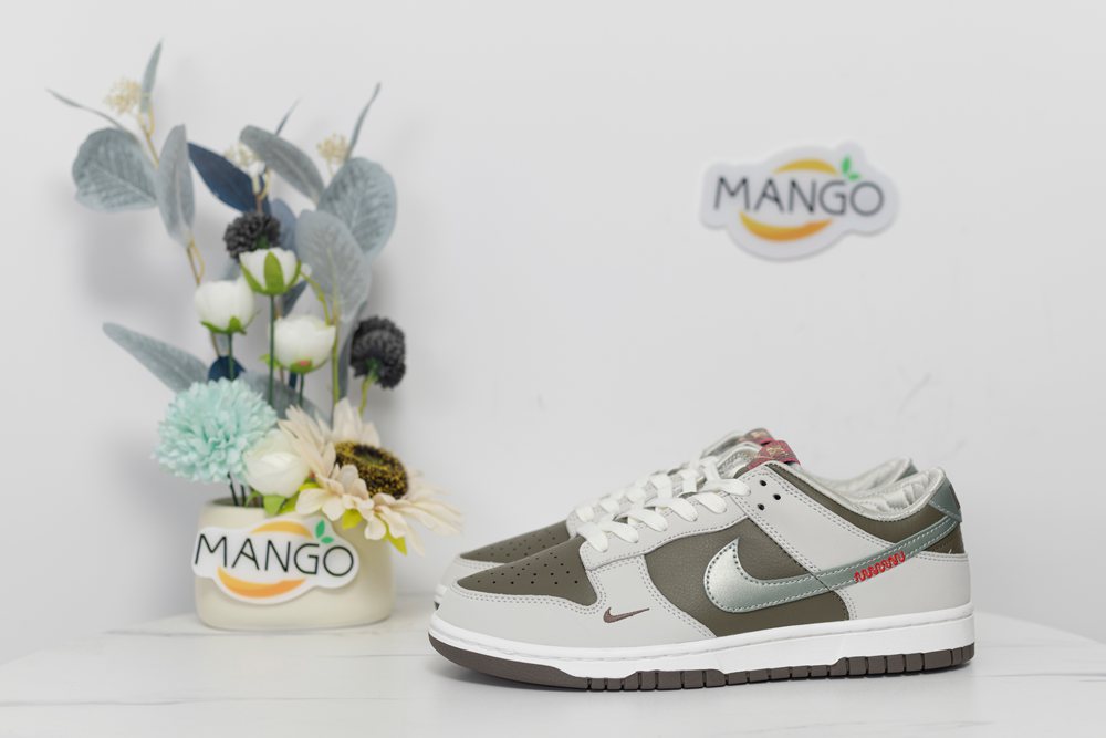 Dunk Low 'Year of the Snake'