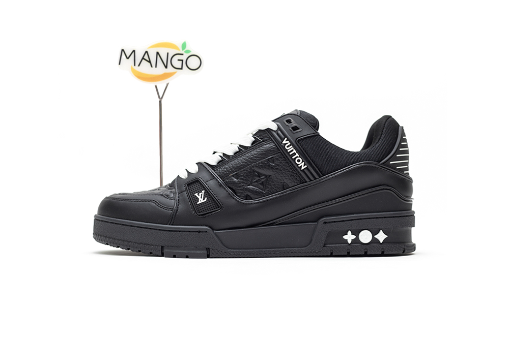 Louis Vuitton Sneaker Black Warrior