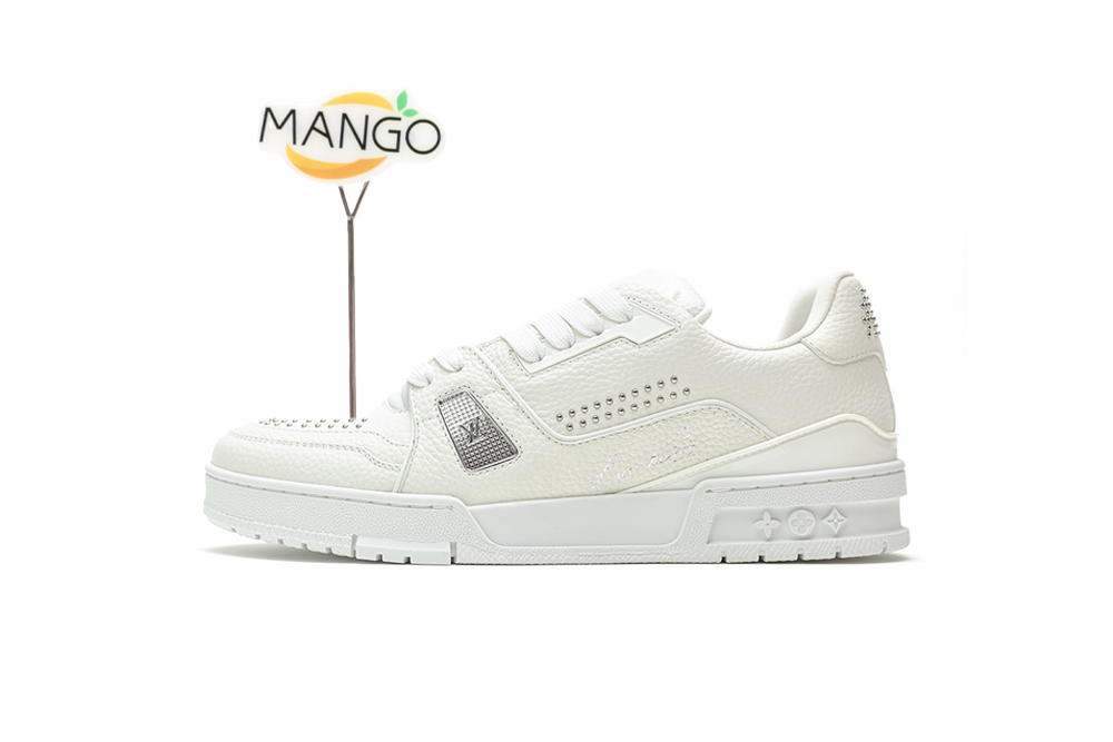 Louis Vuitton Sneaker White Studs