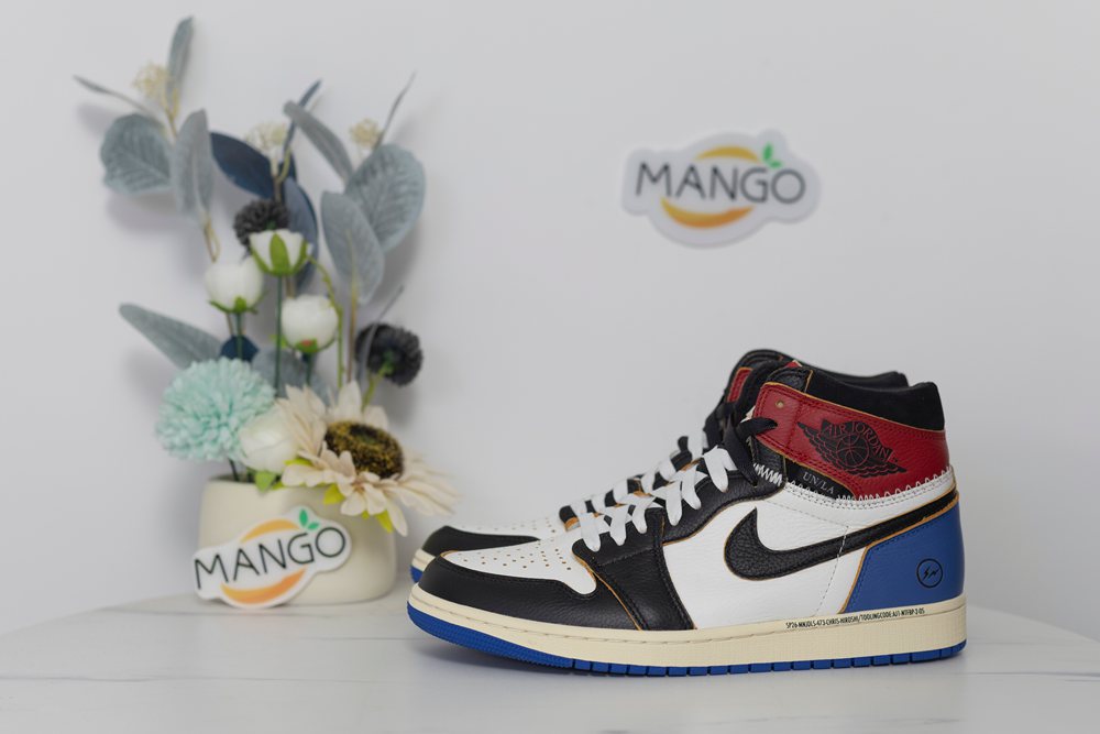 Fragment Design x Union LA x Air Jordan 1 Retro High OG 'Varsity Red Sport Royal'